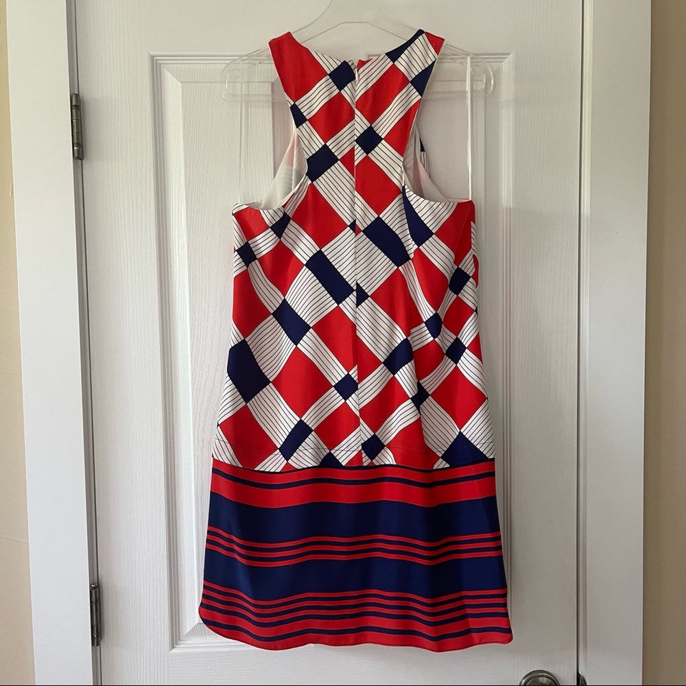 Summer cocktail dress by Alice & Trixie - Picture 2 of 3